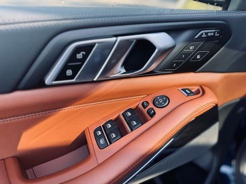 New 2026 BMW X7 xDrive40i w/ M Sport Package image 16