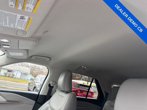 Used 2025 Ford Explorer Active w/ Active Comfort Package image 22