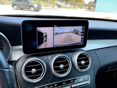 Used 2021 Mercedes-Benz C 300 Sedan image 29