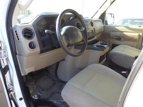 Used 2009 Ford E-350 and Econoline 350 XL image 15