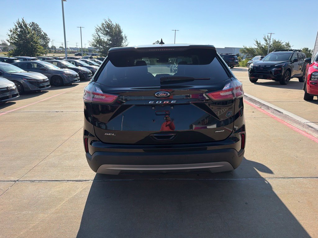 Used 2024 Ford Edge SEL w/ Convenience Package AWD/4WD image 4
