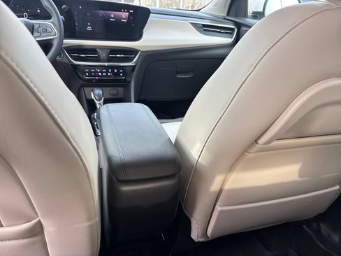 Used 2024 Buick Encore GX Avenir w/ Avenir Convenience Package AWD/4WD image 32