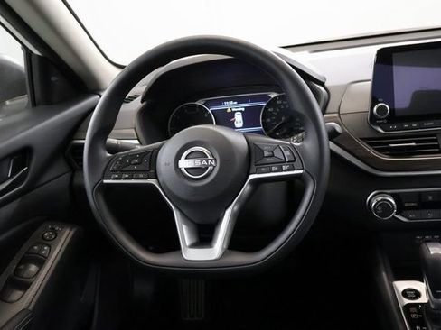 New 2026 Nissan Altima 2.5 SV AWD/4WD image 15
