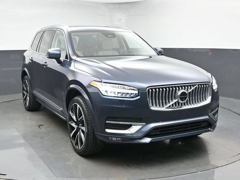 Used 2024 Volvo XC90 B5 Plus w/ Protection Package AWD/4WD image 2