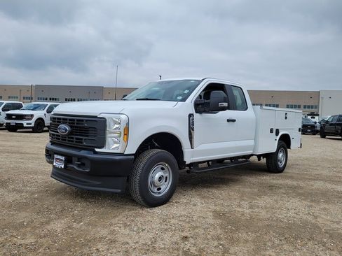 New 2026 Ford F250 XL w/ Snow Plow Prep Package image 7