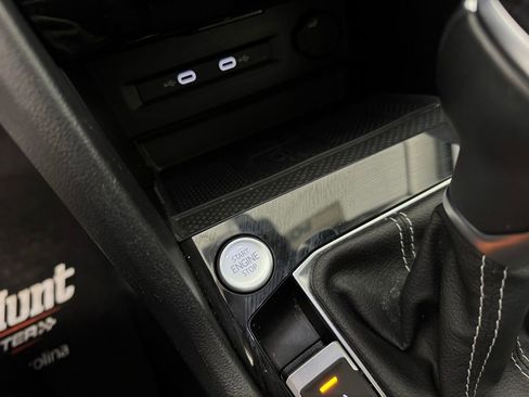 Used 2024 Volkswagen Taos SE image 21