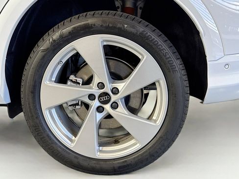New 2025 Audi Q5 Premium Plus image 28