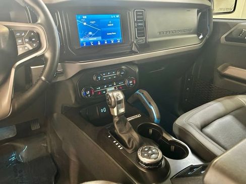 Used 2023 Ford Bronco Black Diamond w/ Sasquatch Package AWD/4WD image 38