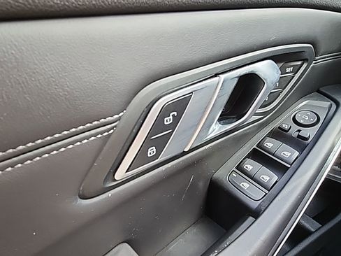 Used 2021 BMW M3 Competition w/ Executive Package image 42