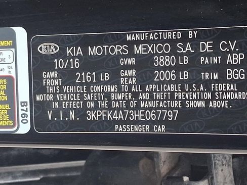 Used 2017 Kia Forte LX FWD image 29