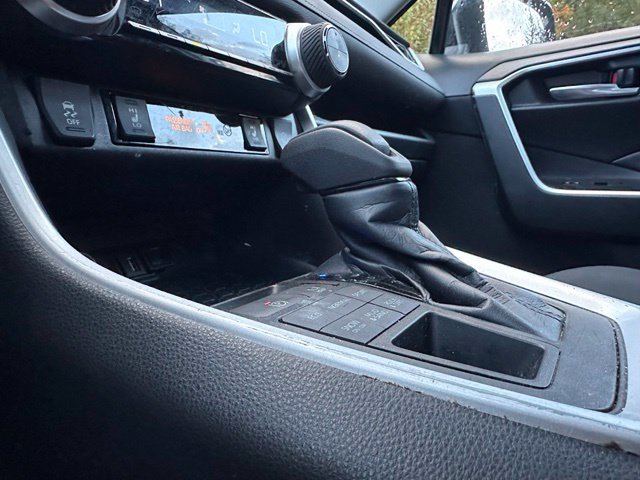 Used 2020 Toyota RAV4 XLE w/ Convenience Package AWD/4WD image 15