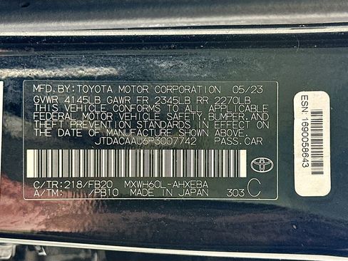 Used 2023 Toyota Prius LE image 30