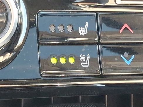 Certified 2022 Toyota Highlander Limited image 27