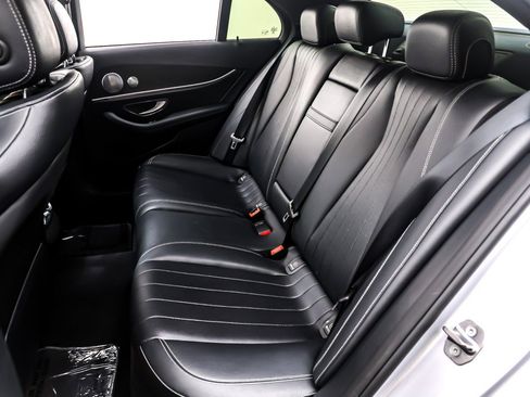 Used 2017 Mercedes-Benz E 300 image 8