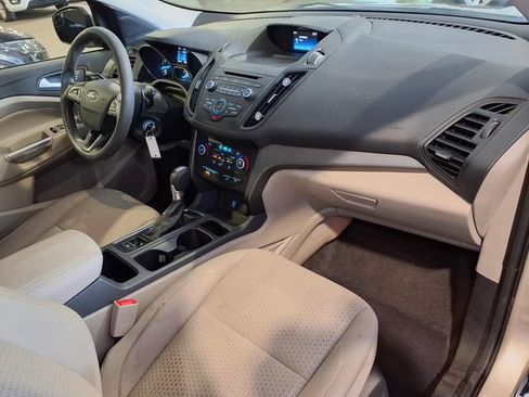 Used 2017 Ford Escape SE FWD image 30