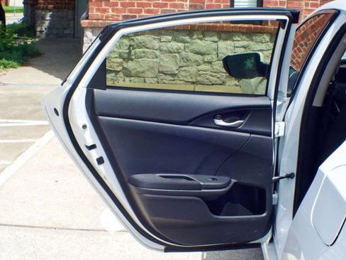 Used 2021 Honda Civic EX image 43