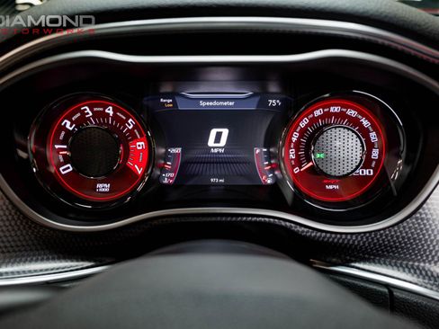 Used 2015 Dodge Challenger SRT Hellcat RWD image 22