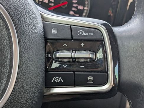 Certified 2023 Kia Sorento EX image 33