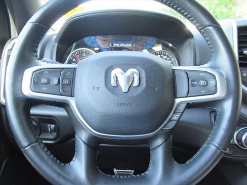 Used 2022 RAM 1500 Big Horn AWD/4WD image 20