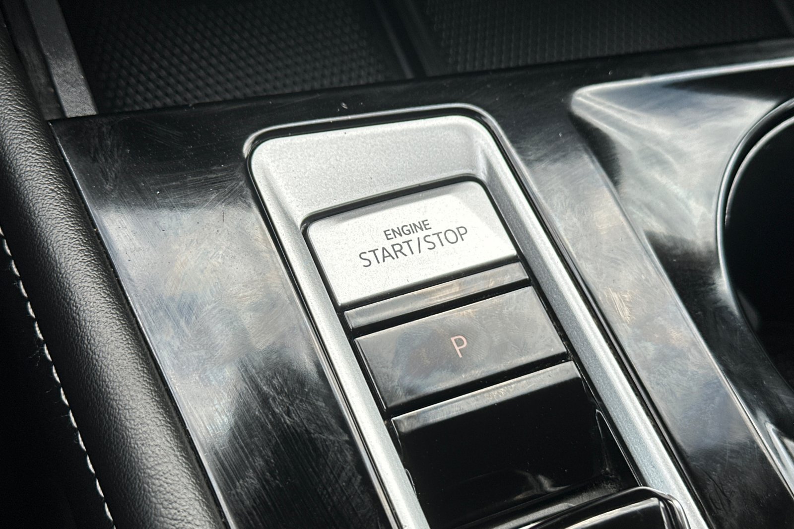 Used 2024 Volkswagen Atlas SE FWD image 22