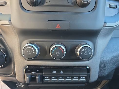 New 2024 RAM 2500 Tradesman w/ Chrome Appearance Group AWD/4WD image 22
