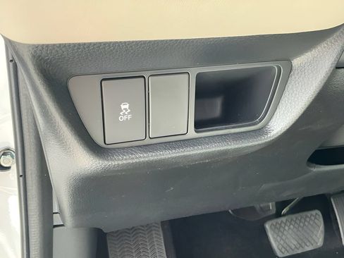 Used 2026 Honda HR-V LX image 21