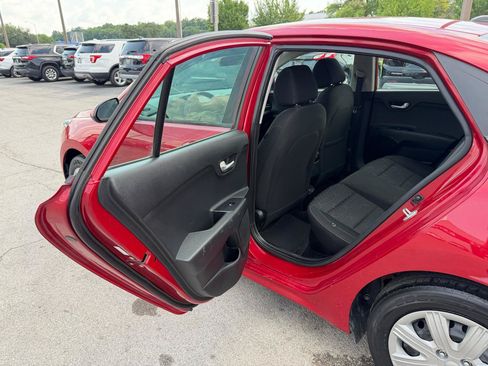 Used 2022 Kia Rio S FWD image 11