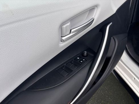 Used 2025 Toyota Corolla FX w/ Convenience Package image 11