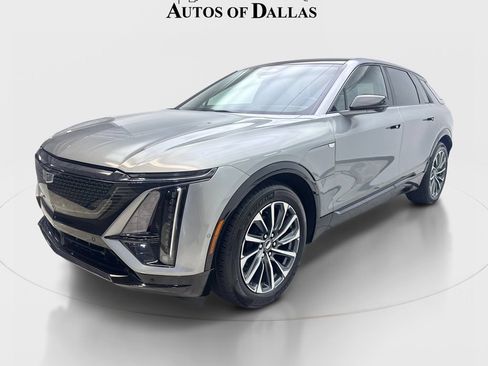 Used 2024 Cadillac Lyriq Sport w/ LPO, Floor Liner Package AWD/4WD image 2