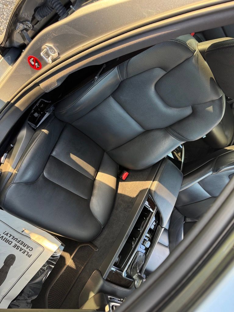 Used 2018 Volvo S90 T5 Momentum w/ Convenience Package AWD/4WD image 12
