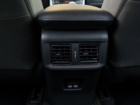 Used 2025 Toyota RAV4 XLE FWD image 13
