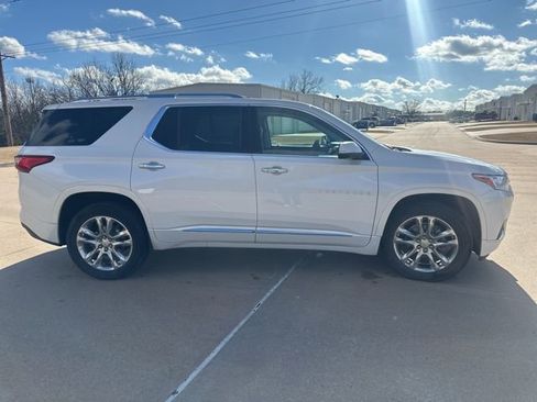 Used 2021 Chevrolet Traverse High Country image 6