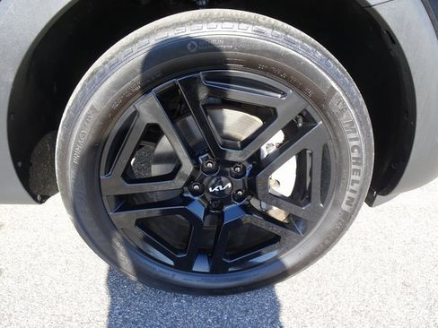 Used 2024 Kia Telluride EX X-Line image 35