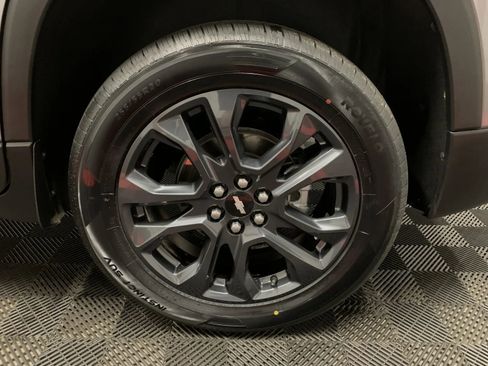 Used 2020 Chevrolet Traverse RS image 13