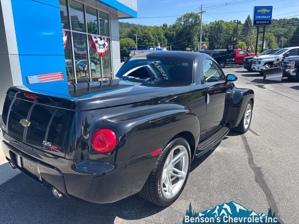 Used 2004 Chevrolet SSR w/ Preferred Equipment Group RWD image 7