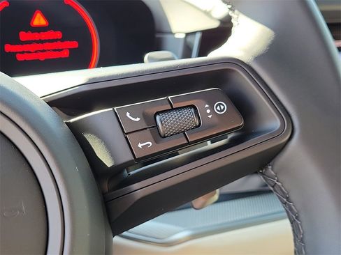 New 2026 Porsche Cayenne image 34