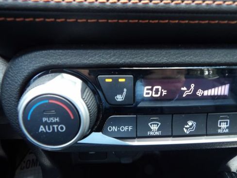 Used 2019 Nissan Kicks SR w/ SR Premium Package FWD image 23