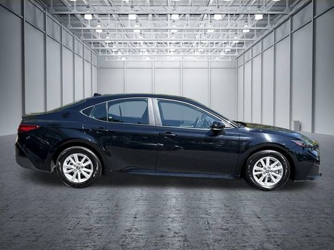 Used 2025 Toyota Camry LE FWD image 10