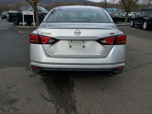 Used 2024 Nissan Altima 2.5 SR image 10