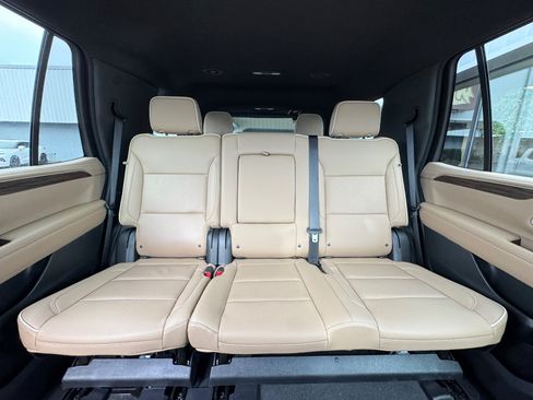 Used 2022 Chevrolet Tahoe Premier AWD/4WD image 8