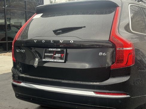 Used 2025 Volvo XC90 B6 Ultra image 38