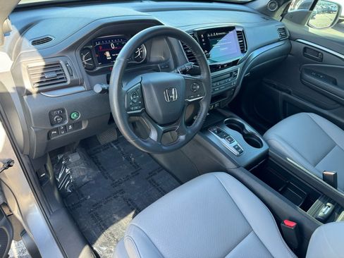 Used 2023 Honda Passport EX-L image 17