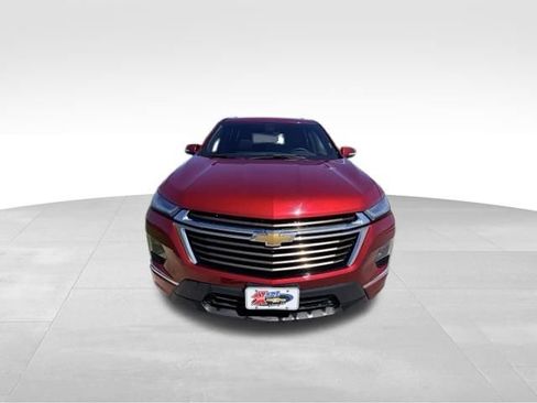 Used 2023 Chevrolet Traverse High Country AWD/4WD image 3