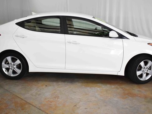Used 2013 Hyundai Elantra GLS image 10
