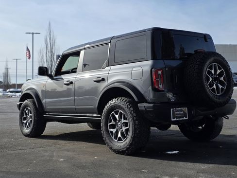 Used 2025 Ford Bronco Badlands image 6