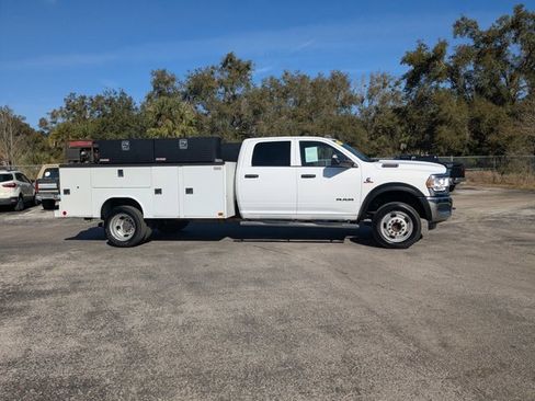 Used 2020 RAM 5500 Tradesman w/ Chrome Appearance Group image 4