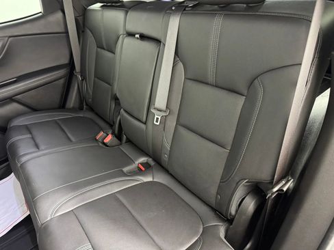 Used 2020 Chevrolet Blazer LT w/ Sound & Technology Package FWD image 40