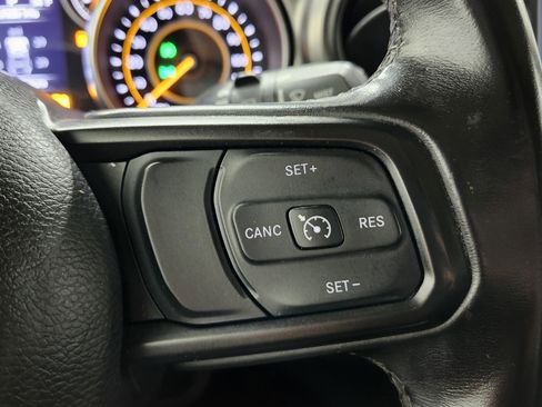 Used 2020 Jeep Wrangler Unlimited Sport S image 32