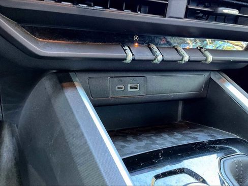 Used 2023 Chevrolet Colorado Trail Boss w/ Advanced Trailering Package image 32