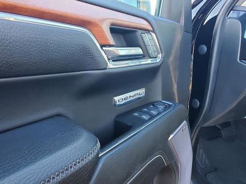 Used 2022 GMC Sierra 1500 Denali w/ Denali Reserve Package image 7